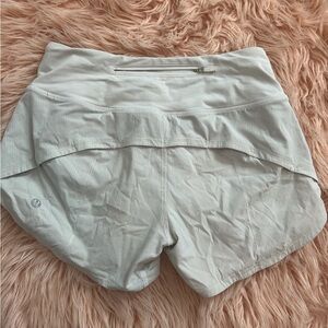 Lululemon Speed up shorts 4” size 2